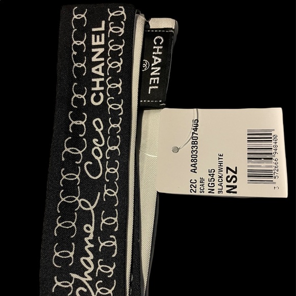 NWT!! Chanel Slim Bandeau 22C - Picture 1 of 4